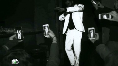 Одежда от папарацци, спасение для обуви, выучить иностранный язык за месяц, кухонные решения и собачьи радости 28.02.2015