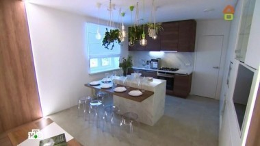 Кухня-столовая с висячими садами, необычным островом и гостиной в шкатулке 20.12.2015