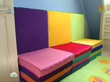 Льняная мансарда: уютный и экологичный интерьер для большой семьи 30.06.2012