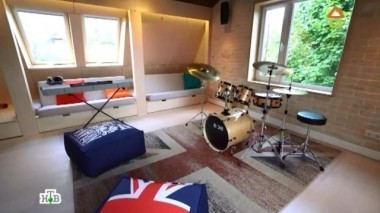 Настоящий рок-клуб и уютная спальня на большой мансарде 27.08.2016