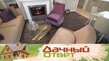 Нежная кухня в стиле прованс с яркими диванами и камином 31.03.2018