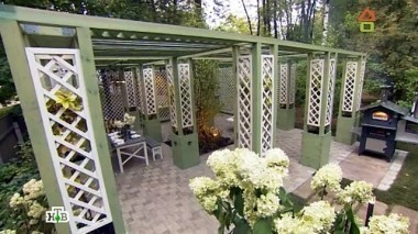 Огромная беседка для всей семьи на генеральской даче 27.09.2015