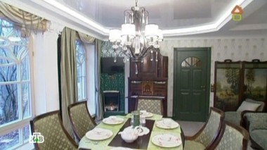 От ампира до модерна: новая гостиная со старинной мебелью и биокамином 30.11.2013