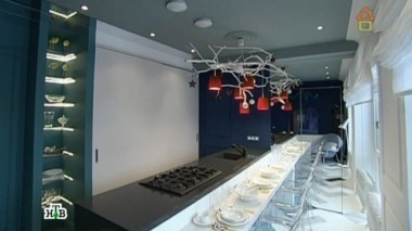 Просторная, светлая и практичная кухня для молодой семьи 27.12.2014