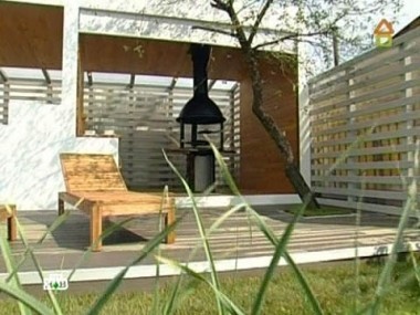 Шашлык, кино и караоке: удобная беседка для всех дачных удовольствий 06.07.2012