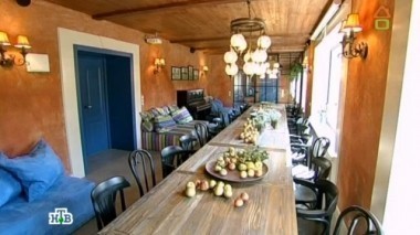 Смешение интерьера с экстерьером в доме-замке с новым крыльцом 04.10.2014