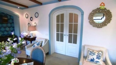 Средиземноморский пейзаж и ниша с Сарацином в теплой гостиной-столовой 06.08.2016