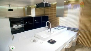 Уютная кухня с домашним кинотеатром 25.05.2013