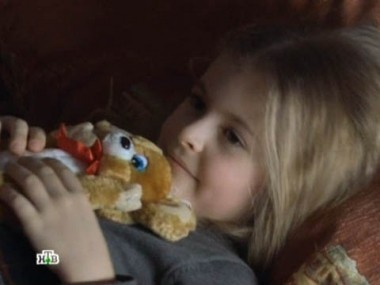 Девушка переживает за свою крестницу и просит помочь ей разобраться, что происходит в семье девочки 09.03.2012