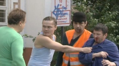 Гастарбайтер и бездомный попали в беду. Их обвиняют в воровстве... 11.12.2013