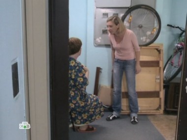 Кто превратил лестничную клетку в поле боя? 19.08.2012