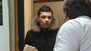 Муж-тиран пользуется женой и запрещает ей общаться с родственниками 16.06.2013