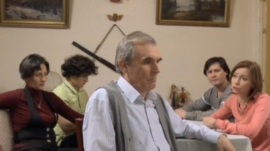 Пенсионер чуть не расстрелял родных из-за квартиры и машины 14.09.2014