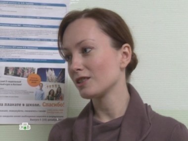 Женщину беспокоит, почему ее сын-отличник накануне экзаменов отказался ходить в школу... 19.03.2012