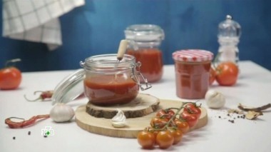 Что кладут в кетчуп вместо томатов, откуда в магазинах зелень круглый год и неизвестные факты о макаронах 18.03.2017