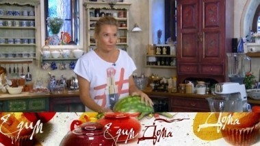 Арбузная гранита, ягнятина, томленая с нутом и овощами, и флорентийский пирог с яйцами и шпинатом 28.10.2017