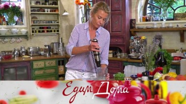 Бараньи котлетки на косточке с финиками, лавандовый кекс, феттучине со шпинатом и чили 17.09.2020