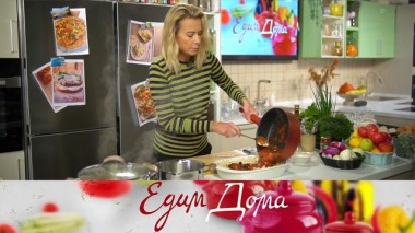 Кокосово-миндальное печенье, суп из сельдерея и груш с фетой и крутонами, запеченная паста 13.10.2022