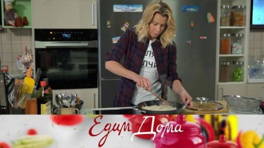 Легкий плов, мусс из белого шоколада с ореховым пралине, салат из сельдерея с зеленью 27.01.2021