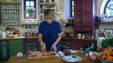 Куриные рулетики с оливковой начинкой, кускус с перцем, орехами и сухофруктами и мороженое с белым шоколадом 15.04.2017