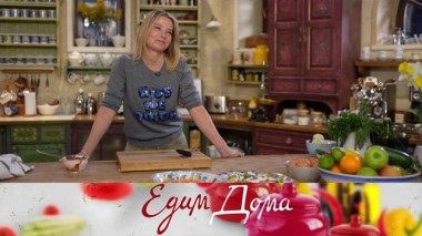 Песочное печенье с миндалем, салат из цукини с бурратой, креветки в остром соусе 21.02.2025