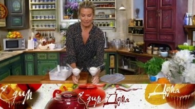 Сливочный пломбир с бергамотом, куриные бедрышки под соусом гремолата и творожный тарт с зеленым горошком 23.06.2018