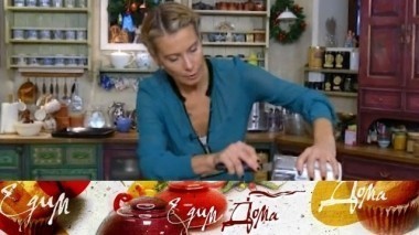 Запеченная баранья лопатка, гратен из двух видов картофеля и миндальный торт с малиной 30.12.2017