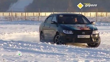 Чужие права, курьезы женщин-водителей, ДТП с участием пакета и папамобиль Алексея Чадова 11.03.2017