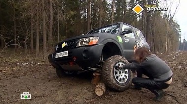 Гонки с мигалками, бытовые алкотестеры, весеннее бездорожье 11.04.2015