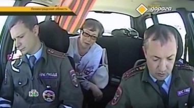 Штраф за взятку, сход-развал в 3D, пешеходы-смертники и французские запчасти для Nissan Tiida 20.05.2017