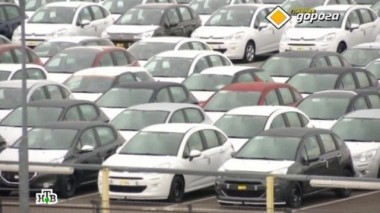 Защитная пленка против царапин, новый битый автомобиль из салона и Jetta с пробегом 30.07.2015