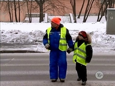 Зимняя зебра, полосатая смерть, бешеный внедорожник и японские автомобили 01.02.2013