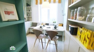 Кухня с ретро-радиолой под потолком 04.06.2016