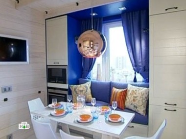 Загород, море и городской минимализм на одной 9-метровой кухне 22.09.2012