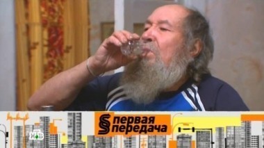 Антирекорд злостного пенсионера, что не грозит нарушительницам ПДД и борьба с жадными сотрудниками автосалонов 21.12.2014