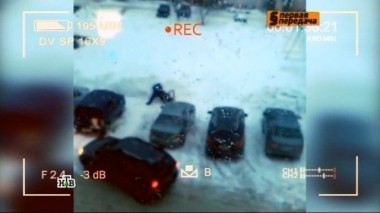 Драка за место на парковке, досмотр багажника, подростки за рулем и оскорбление инспектора 26.02.2017