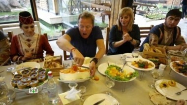 Армения: местные деликатесы, рыбалка на озере Севан, игра на дудуке и знаменитая армянская долма 10.06.2017