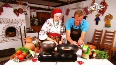 Краснодарский край: озеро с кипарисами, картины, дом из навоза и хлеб из манки 28.05.2016