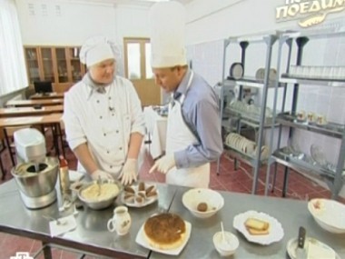 Тула: пряники с историей, чаепитие по-русски, пирожное картошка и часы Толстого 24.02.2013