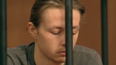 Чтобы не отдавать долг хозяйке квартиры, жилец был готов на все и взялся за нож 03.08.2015