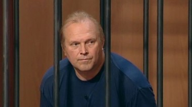 Когда любовница решила рассказать все жене своего любимого, он проломил ей голову бутылкой шампанского 25.09.2013