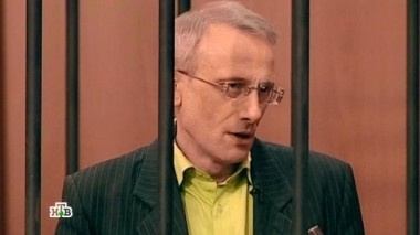 Литератор отплатил за гостеприимство богатому однокурснику ударами кочерги 19.05.2015