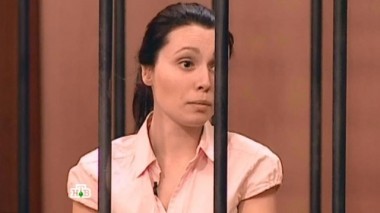 Мать больного ребенка скинула с балкона блогершу, присвоившую себе деньги благотворителей 19.04.2016