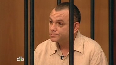 Мужчина хотел получить квартиру жены-инвалида, а мешавшую ему тещу убил спиленным деревом 25.05.2015