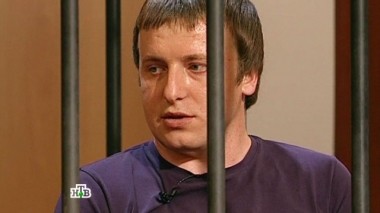 Мужчина поджег дом врача, который не оказал оперативную помощь рожавшей жене подсудимого 22.08.2016