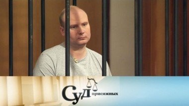 Мужчина столкнул с лестницы свою жену, которая забрала все семейные сбережения и хотела сбежать 15.10.2017