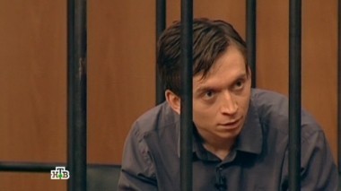 Над студентом издевались сокурсницы, и он угостил их отравленным вином 27.05.2015