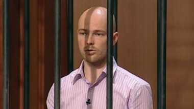 Обезумевший Ромео сначала посадил свою Джульетту на цепь, а затем замуровал заживо 19.09.2013