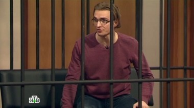 Официантка отвергла поклонника, а он в отместку напал на девушку, изнасиловал и разбил ей голову 27.11.2016