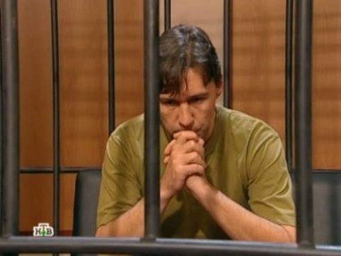 Он искал алиби для ревнивой жены, а теперь его судят за двойное убийство 08.10.2012